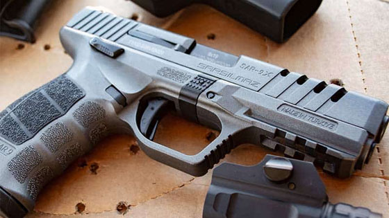 المسدس التركي SAR9