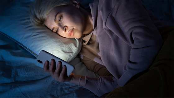 عادات تحرمك من نوم مريح